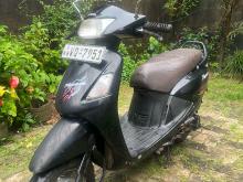 Hero-Honda Pleasure 2010 Motorbike