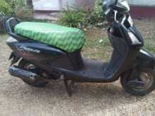 https://riyasewana.com/uploads/hero-honda-pleasure-23956504012.jpg