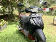 Hero-Honda Pleasure 2010 Motorbike