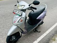 Hero-Honda Pleasure 2012 Motorbike