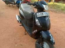 https://riyasewana.com/uploads/hero-honda-pleasure-242220034462.jpg