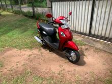 Hero-Honda Pleasure 2012 Motorbike