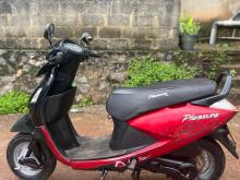 Hero Pleasure 2012 Motorbike