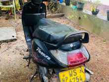 Hero Pleasure 2011 Motorbike