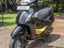 Hero Pleasure 2015 Motorbike