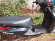 Hero-Honda Pleasure 2009 Motorbike
