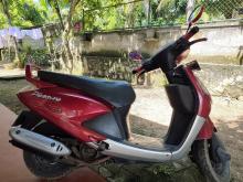 Hero Pleasure 2012 Motorbike