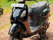 Hero-Honda Pleasure 2011 Motorbike