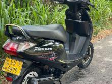 https://riyasewana.com/uploads/hero-honda-pleasure-272144506014.jpg