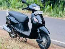 https://riyasewana.com/uploads/hero-honda-pleasure-2735224512.jpg