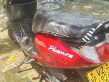 https://riyasewana.com/uploads/hero-honda-pleasure-2811324324401.jpg