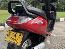 https://riyasewana.com/uploads/hero-honda-pleasure-287462519882.jpg