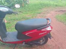 https://riyasewana.com/uploads/hero-honda-pleasure-28823566404.jpg