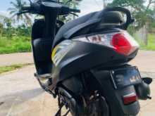 https://riyasewana.com/uploads/hero-honda-pleasure-3013111113043.jpg