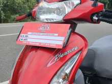 https://riyasewana.com/uploads/hero-honda-pleasure-310005413753.jpg