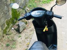 https://riyasewana.com/uploads/hero-honda-pleasure-36233419664.jpg