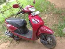Hero-Honda Pleasure 2011 Motorbike