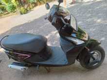Hero Pleasure 2016 Motorbike