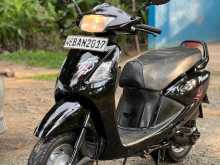 Hero Pleasure 2013 Motorbike
