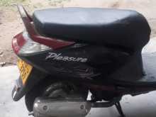Hero Pleasure 2011 Motorbike