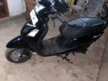 https://riyasewana.com/uploads/hero-honda-pleasure-51836224712.jpg