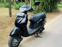Hero-Honda Pleasure 2012 Motorbike
