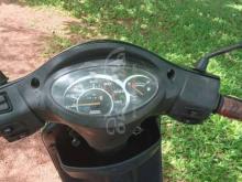 https://riyasewana.com/uploads/hero-honda-pleasure-71606361330492.jpg