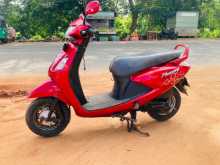 https://riyasewana.com/uploads/hero-honda-pleasure-7548045003.jpg