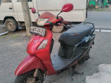 Hero Pleasure 2011 Motorbike