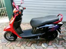 Hero Pleasure 2011 Motorbike