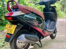 https://riyasewana.com/uploads/hero-honda-pleasure-79504822633.jpg