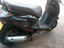 https://riyasewana.com/uploads/hero-honda-pleasure-915310213024.jpg