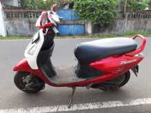 Hero Pleasure 2012 Motorbike