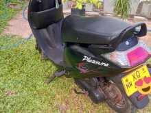Hero Pleasure 2012 Motorbike