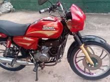 https://riyasewana.com/uploads/hero-honda-splendar-5748026353.jpg