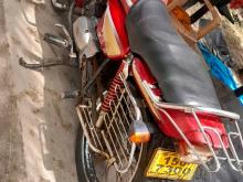 Hero-Honda Splendor 2000 Motorbike
