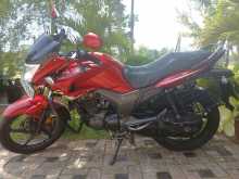 Hero Hunk 2016 Motorbike