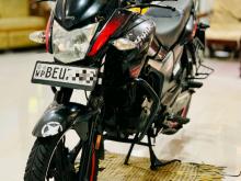 Hero Hunk 2016 Motorbike
