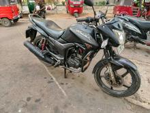 Hero Hunk 2016 Motorbike