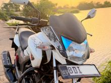 Hero Hunk 2016 Motorbike