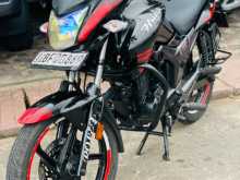 Hero HUNK 2017 Motorbike
