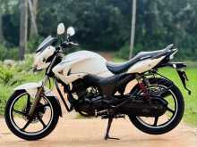 Hero Hunk 2015 Motorbike