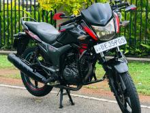 Hero Hunk 2017 Motorbike