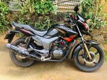 Hero Hunk 2015 Motorbike