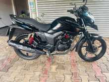 Hero Hunk 2016 Motorbike