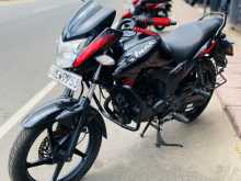 Hero Hunk 2016 Motorbike