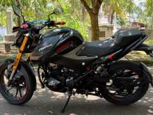 Hero Hunk 2025 Motorbike