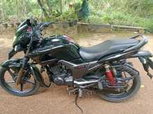 Hero Hunk 2015 Motorbike