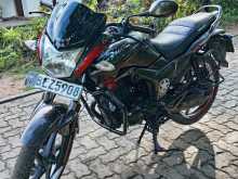 Hero Hunk 2017 Motorbike