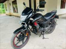 Hero Hunk 2016 Motorbike